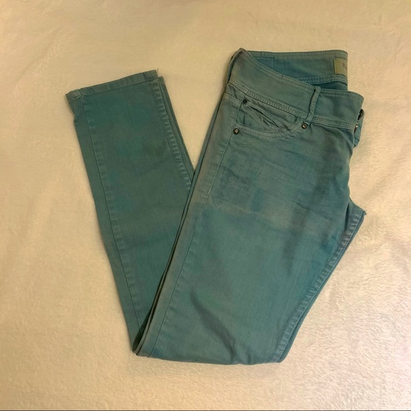 Vintage Wash Green Jeans from Bershka - Picture 3 of 9